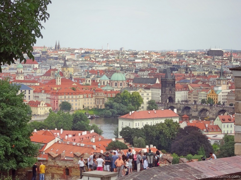 Vista do Distrito do Castelo em Praga